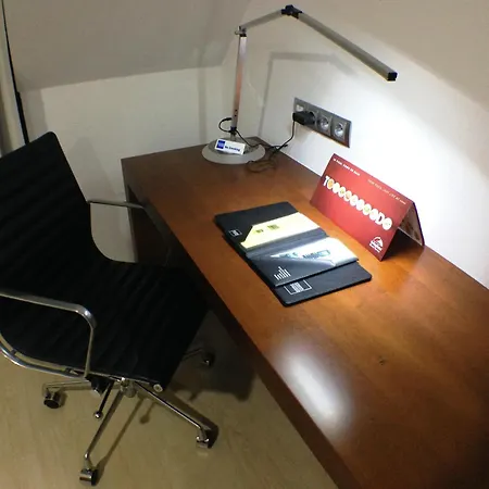 Nap Hotel Oviedo 4*