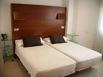 Nap Hotel Oviedo 4*